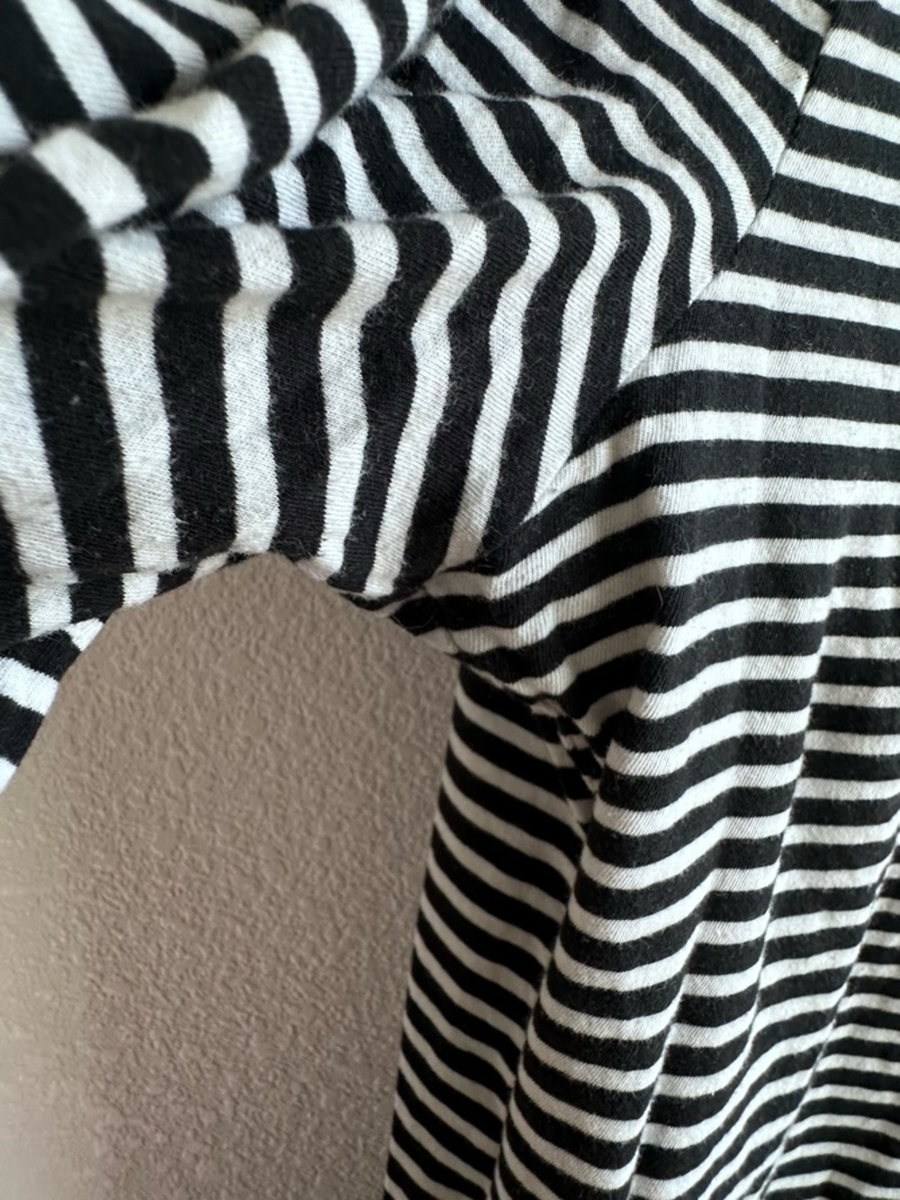 J. Crew Women’s Black & White Striped Tissue Turtleneck Long-Sleeve Shirt Sz XL - Picture 4 of 5
